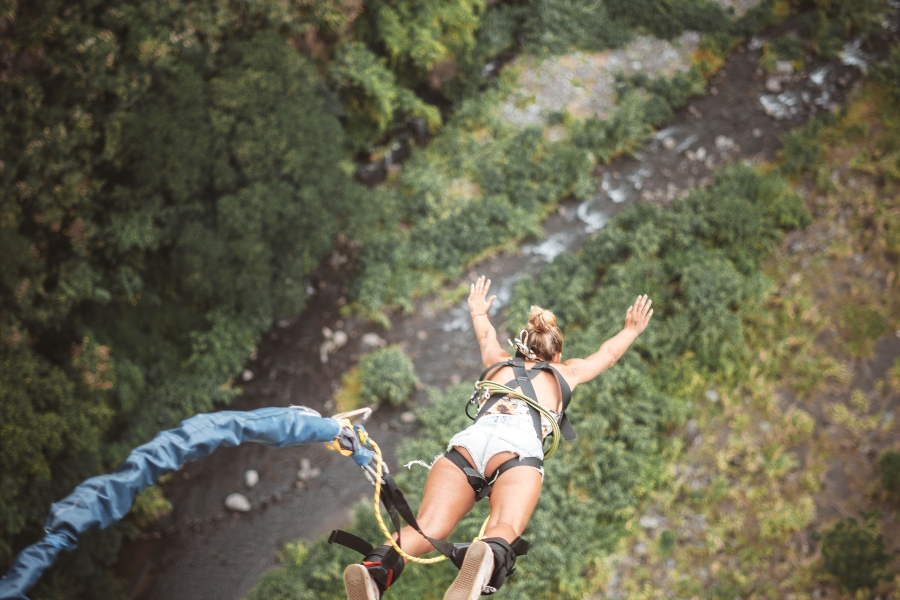 Saut élastique solo - ©Vertikal Jump Réunion