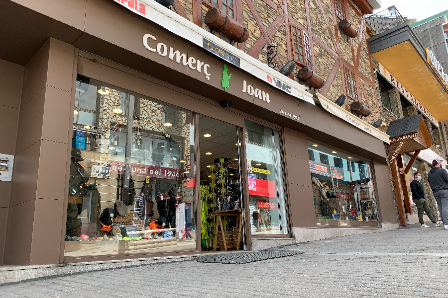 COMERC JOAN