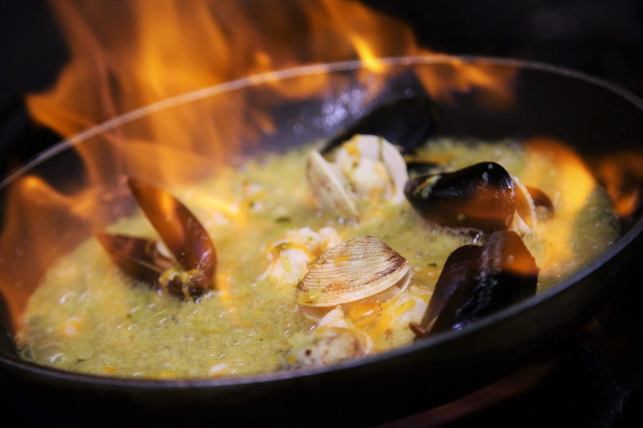 Akrotiri seafood obession