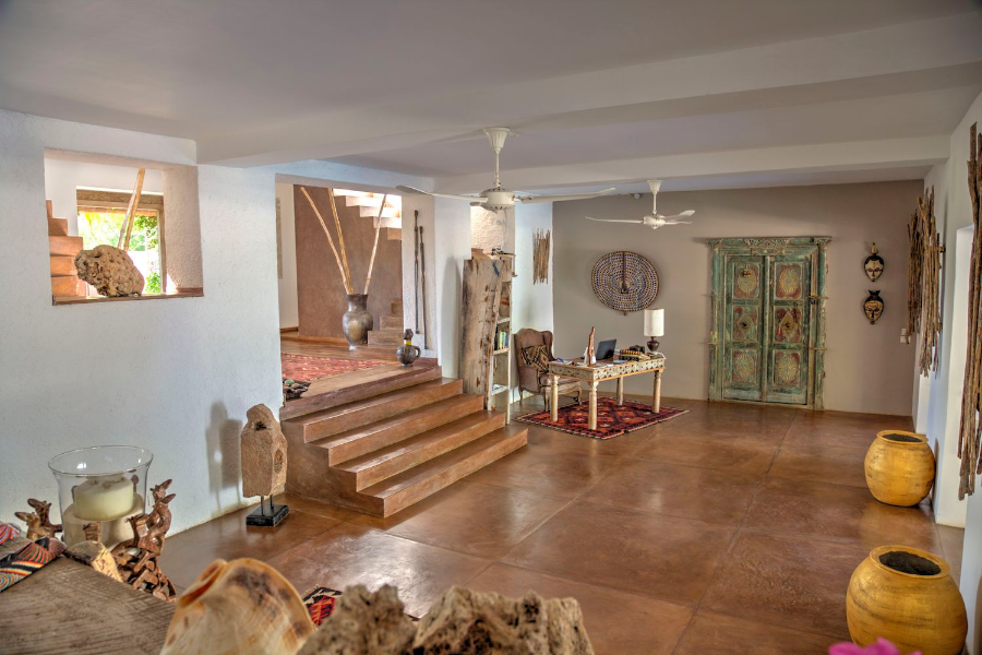 Uzuri Villa interior