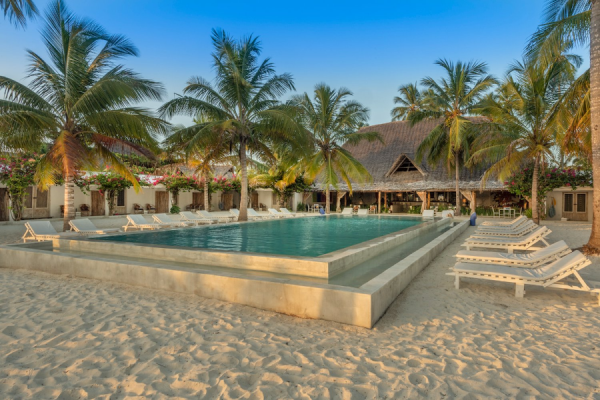 THE LOOP BEACH RESORT
