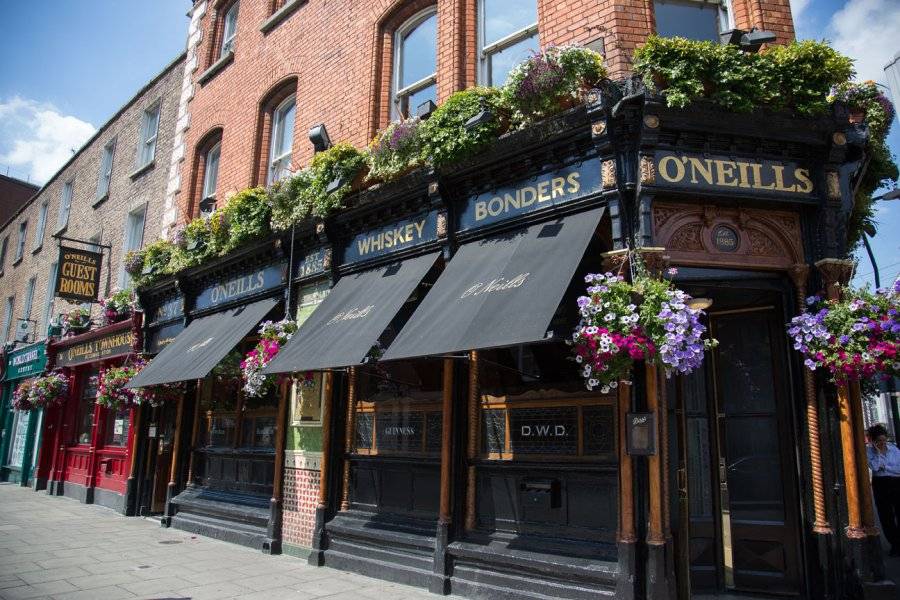  - ©O'NEILLS VICTORIAN PUB & TOWNHOUSE