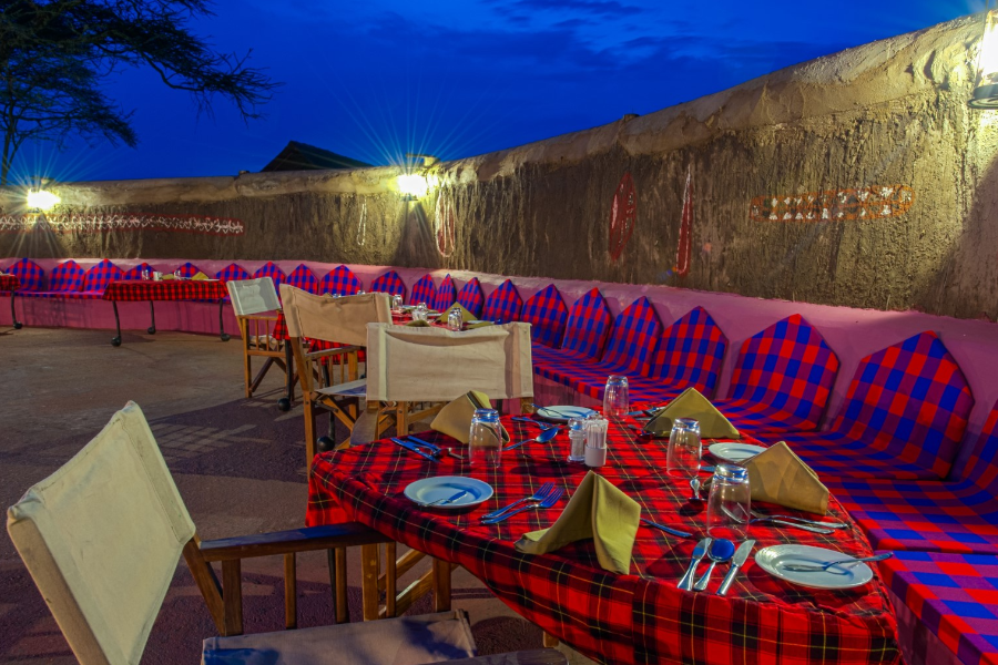 Dining in Maasai Boma - ©TNS Hospitality