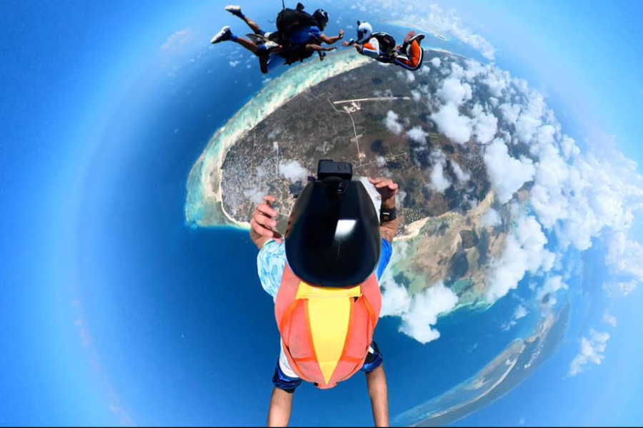SKYDIVE ZANZIBAR