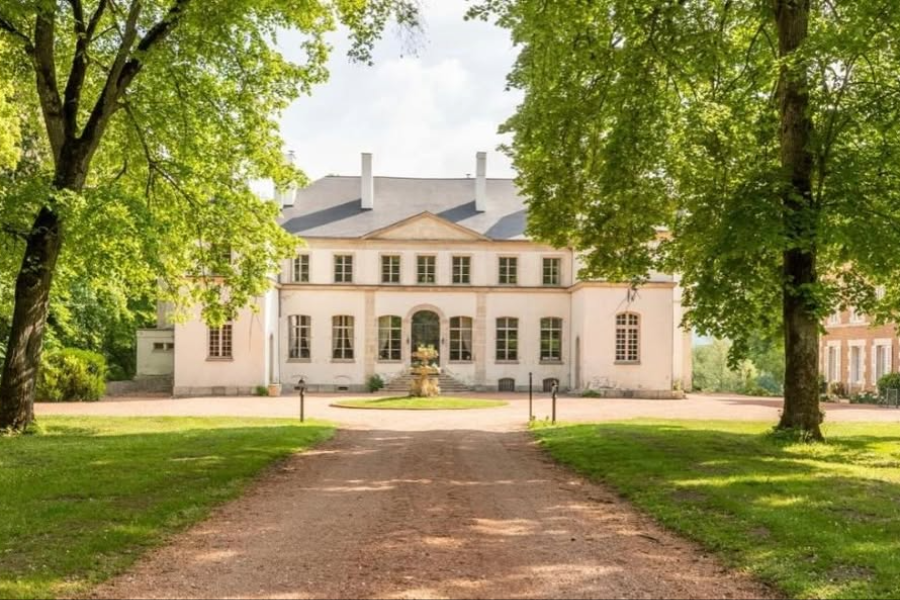 CHATEAU DE CHARMEIL