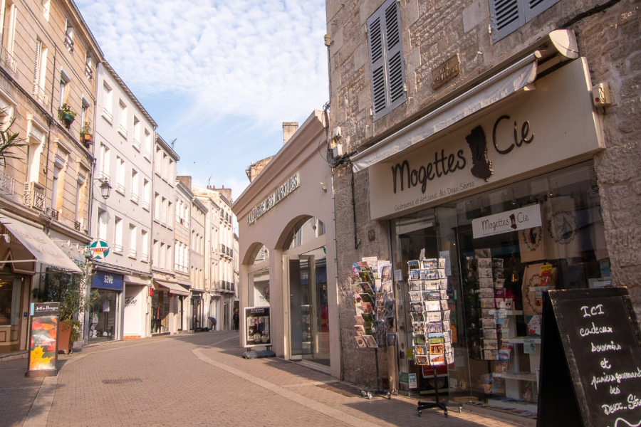 Ides cadeaux  Niort (79000) en 2026 - Petit Fut