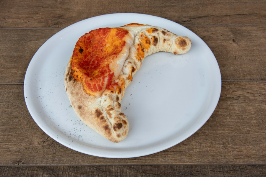 pizza calzone - Le four à bois de Taussat - pizzeria Bassin d'Arcachon