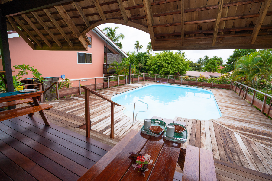 Bora Bora Holiday's Lodge piscine - ©Bora Bora Holiday's Lodge