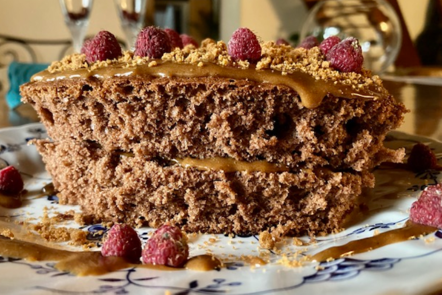 Gâteau au chocolat et framboises fait maison - ©C Tout Vert