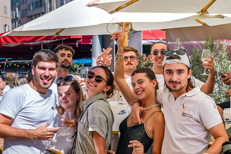 Un grand merci à notre merveilleuse clientèle ❤️ Vous êtes l’âme des Halles du Vieux-Port !