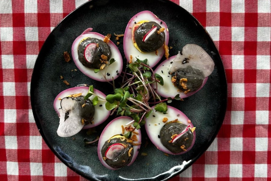 oeuf mayonnaise à l'ail noir restaurant le Guet A Pan Bordeaux