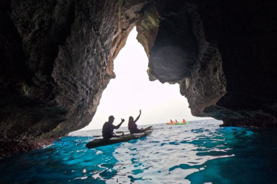 grottes cala en Porter - ©menorca aventura