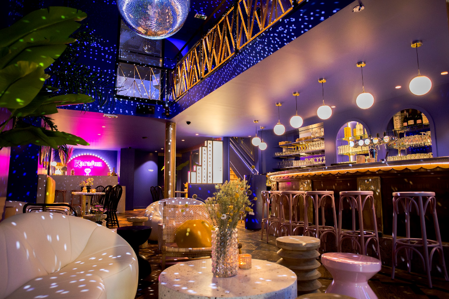 bar lounge du karaoké KaraFun à Bruxelles - ©KFBXL