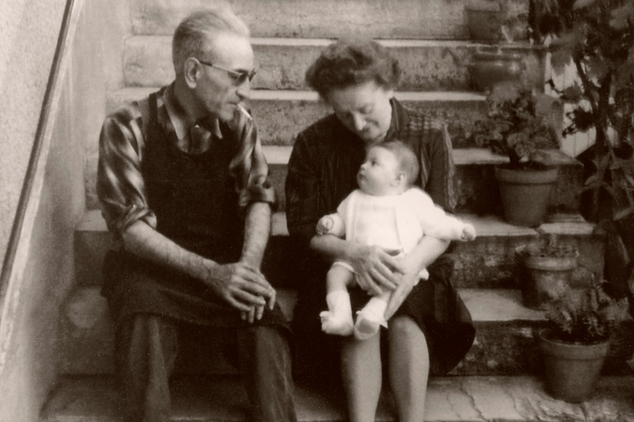 Lucien Vitteaut et Maria Alberti, les fondateurs, avec Agnès Vitteaut leur petite-fille - ©Vitteaut-Alberti