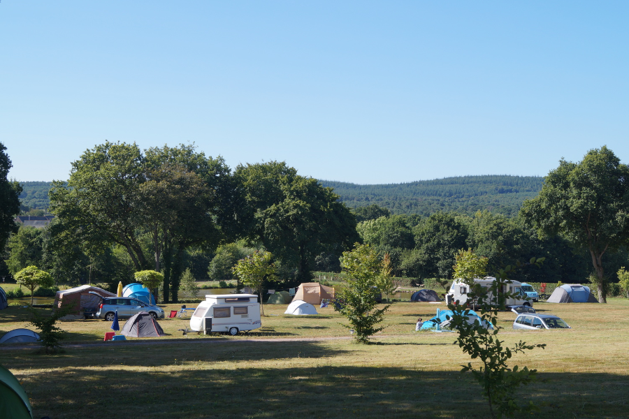  - ©CAMPING LE VAL AUX FÉES - BROCÉLIANDE