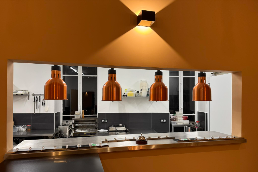 BISTROT LA POTÉE