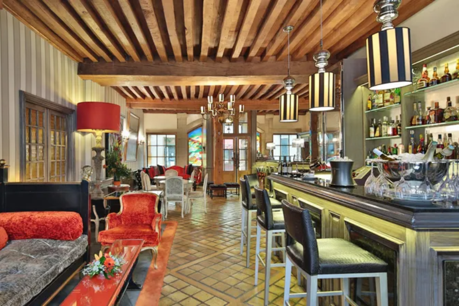 Les meilleurs bars et cafs  Autun (71400) et aux alentours en 2026 -  Petit Fut