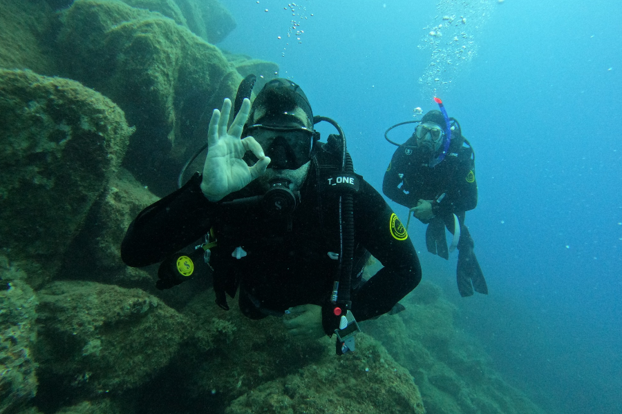 CHIOS SCUBA DIVING ADVENTURE CENTER - ©CHIOS SCUBA DIVING ADVENTURE CENTER