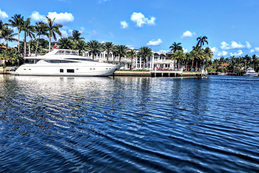 sightseeing-canals-boat-tour-fort-lauderdale-baymingo - ©baymingo