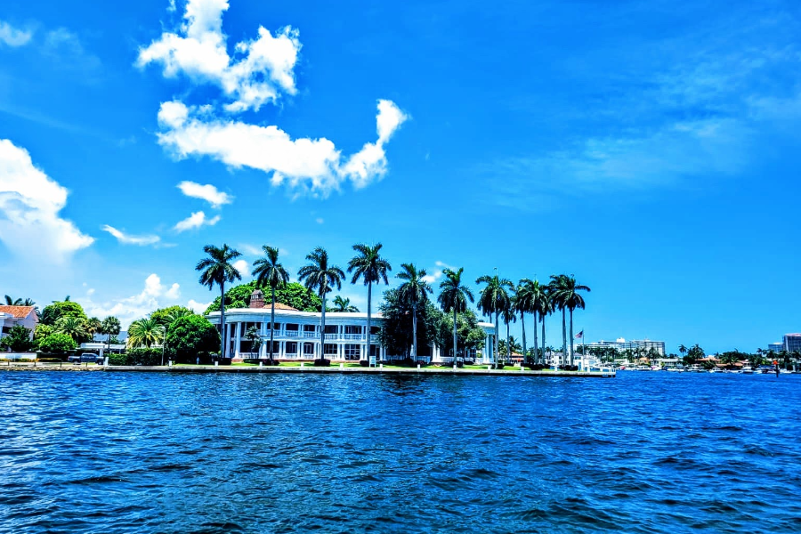 sightseeing-canals-boat-tour-fort-lauderdale-baymingo - ©baymingo