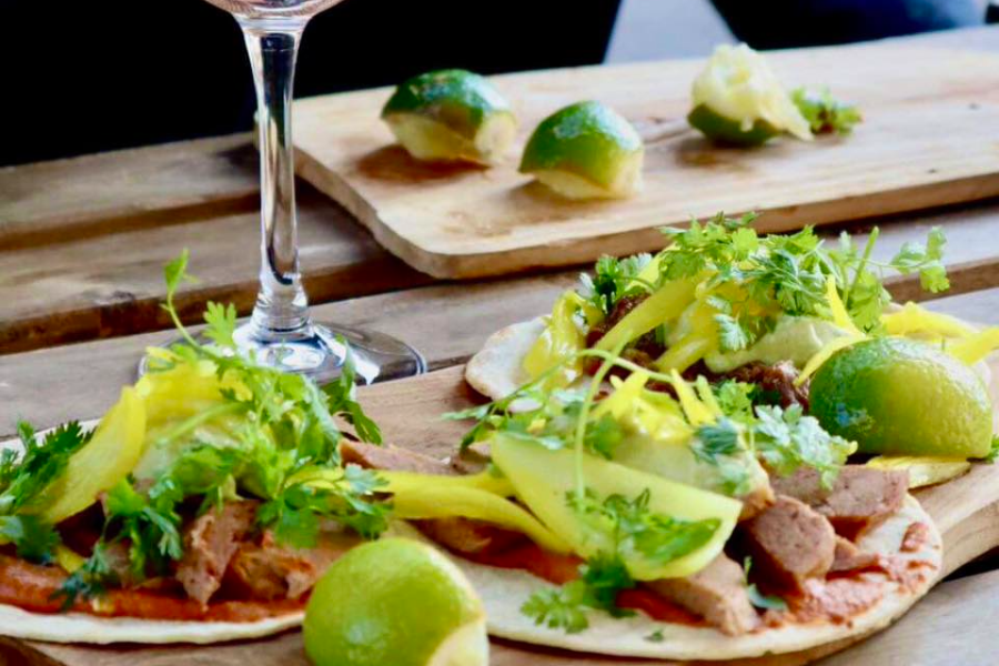 MOLA TAQUERIA