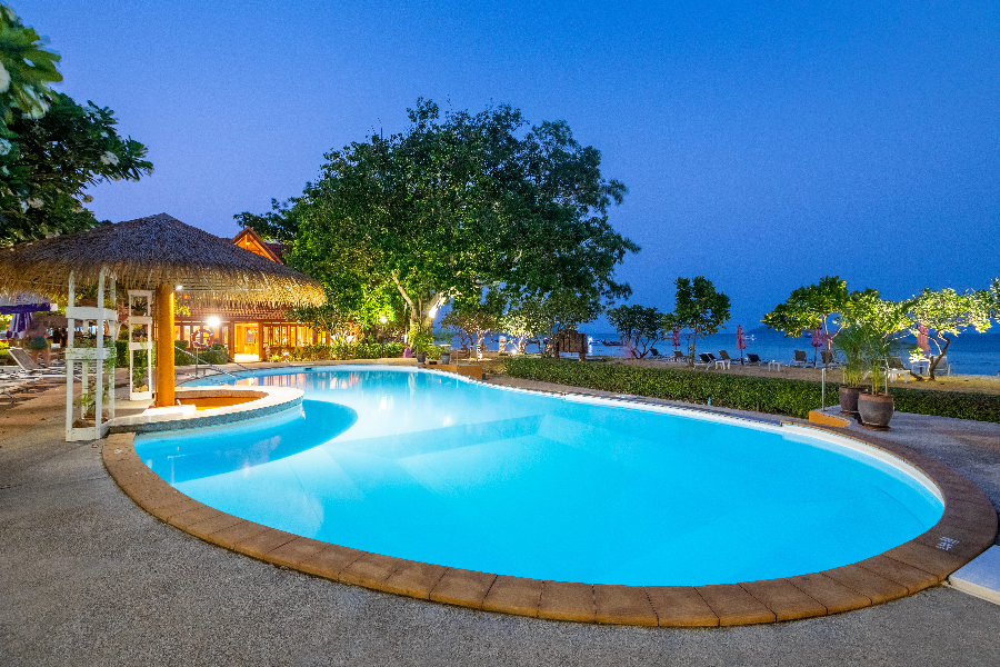 Swimming pool