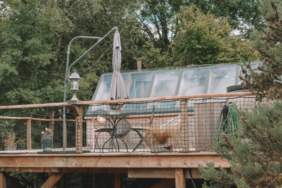 Cabane en verre avec bain nordique