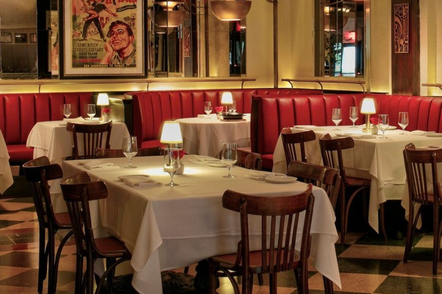 CHEZ FRANCIS