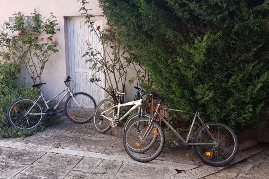 3 vélos en prêt pour balade en bord de Saône - ©Cournault