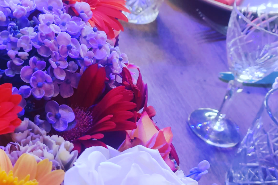 Décoration de table et chemin de table Floral - ©Adelie