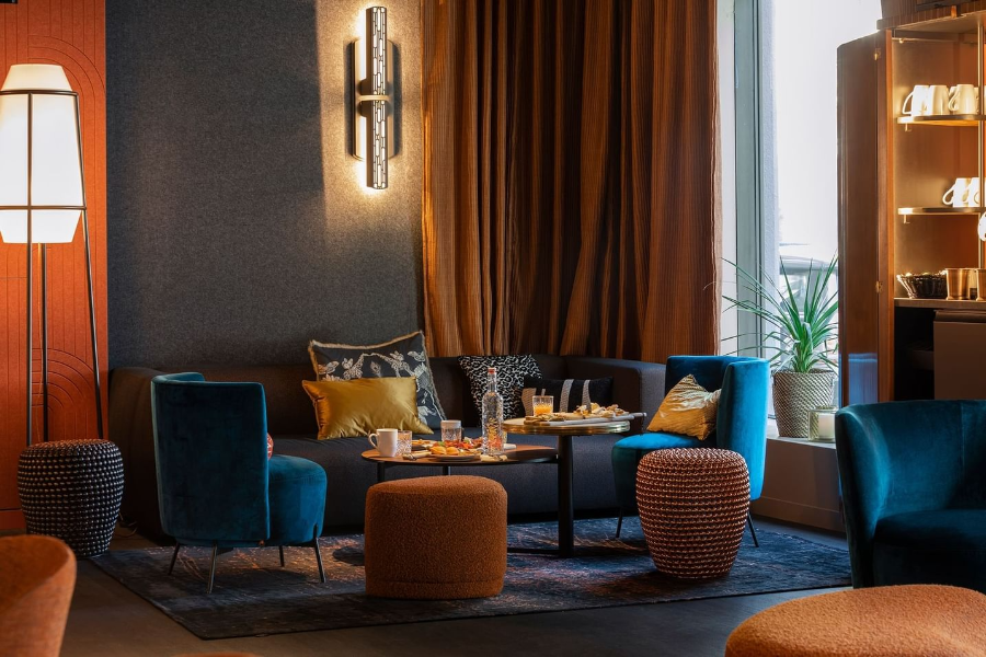 LE CONTI RESTAURANT & BAR