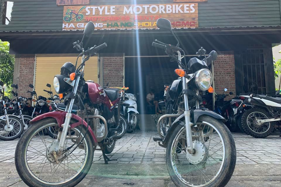 Ha Giang Shop with Suzuki GD 110cc - ©Style Motorbikes