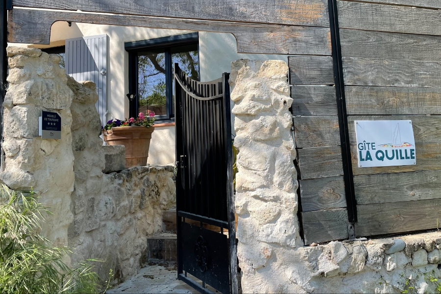 Maison de hameau en Provence avec ses extérieurs privatifs pour 4 personnes - ©copyright