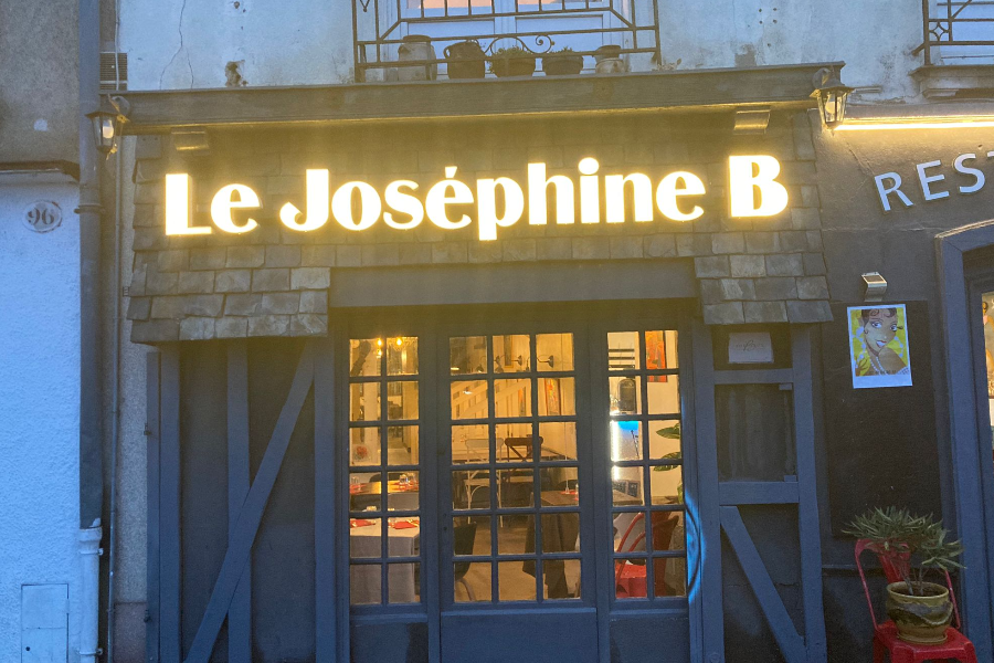 LE JOSEPHINE B - ©LE JOSEPHINE B