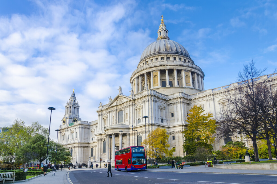 St Pauls Cathedral - ©GoCity London