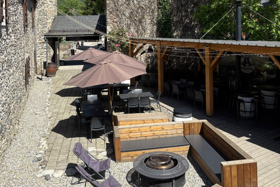 Ursus Coffee & Food St Lary