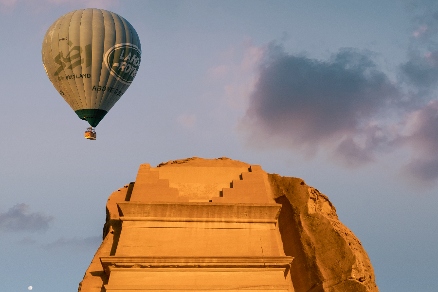 Montgolfière au-dessus d'Hegra - ©Hero Balloon Flights Saudi