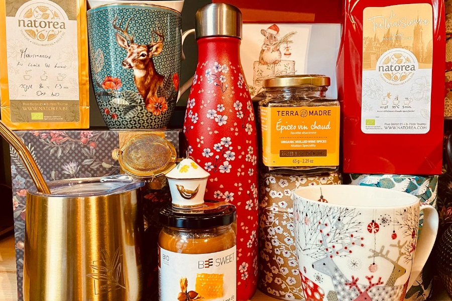 Accessoires à thé, miels, épices, encens - ©Natorea srl