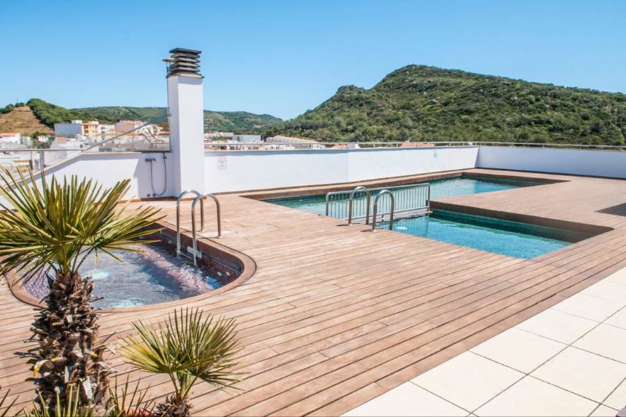 LOAR HOTEL & APARTAMENTS