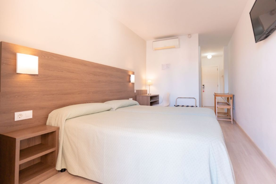 LOAR HOTEL & APARTAMENTS