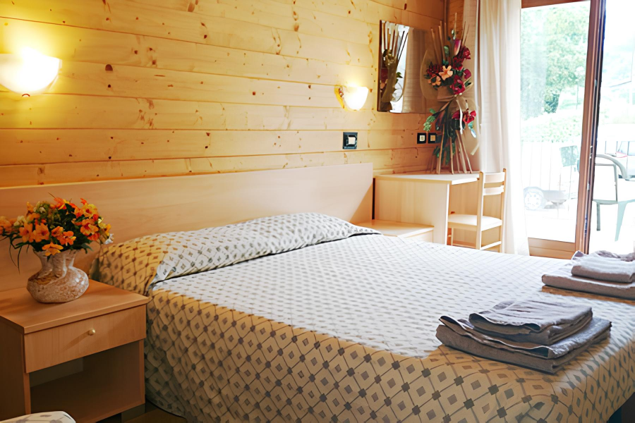 RESIDENCE MONTE GARGNANO