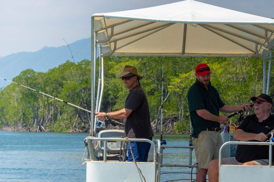 cairns boat hire - ©Cairns adventure group