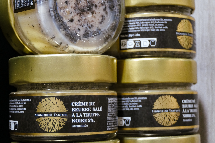 Crème de beurre salé à la truffe noire 5%, aromatisée - ©Signorini Tartufi