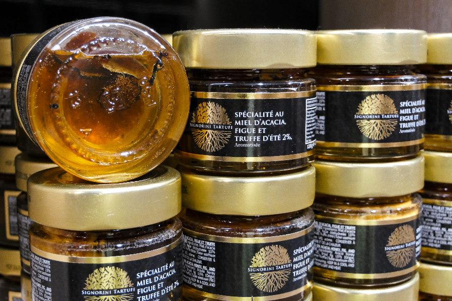 Spécialité au miel d'acacia, figue et truffe d'été 2%, aromatisée - ©Signorini Tartufi