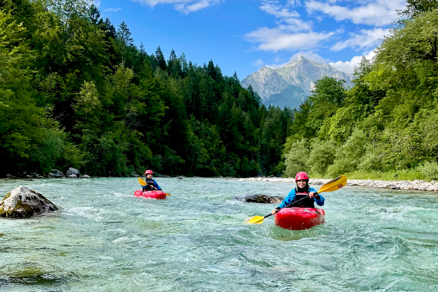 Guided kayak trips on the emerald Soča river in Slovenia. - ©@dksport.si