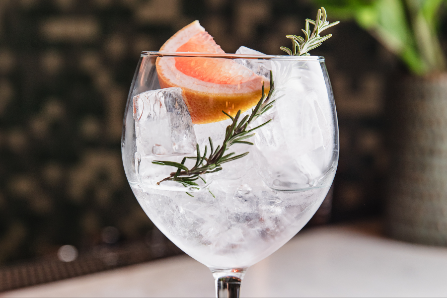 Gin Tonic - ©@alicepages
