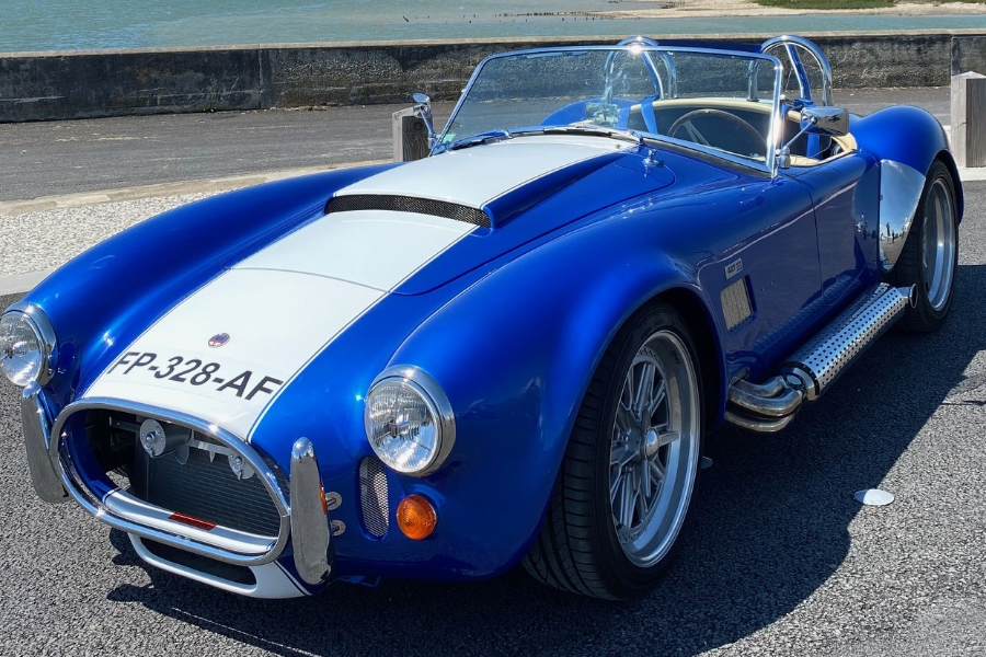 AC CObra - ©Oleron Classic Cars