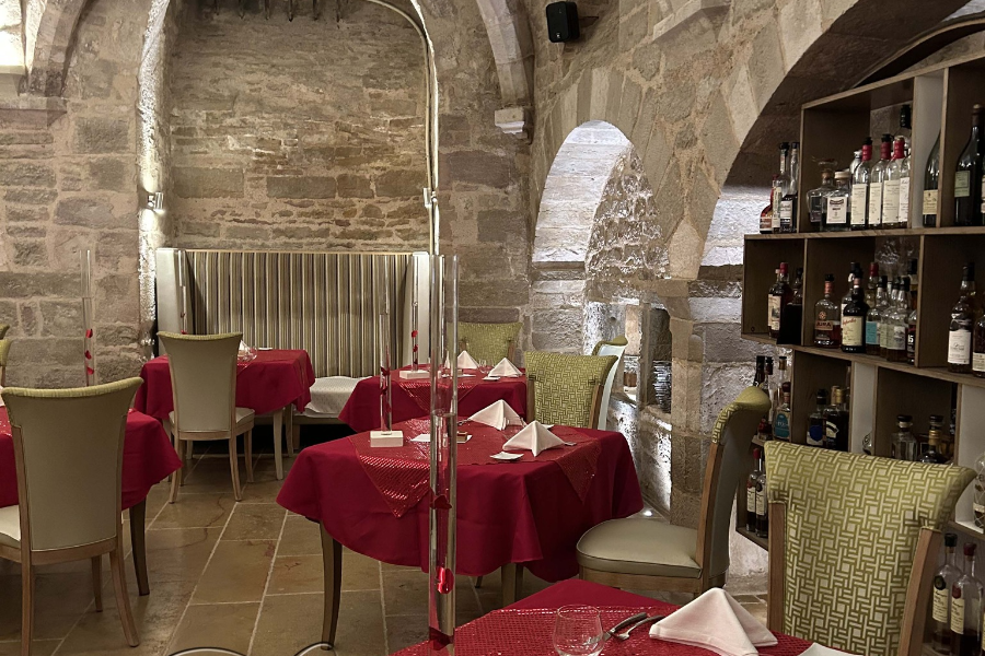 LA DAME D'AQUITAINE