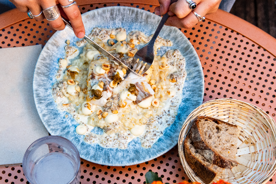 Plat du moment - Merlu, céleri & champignons - ©Jeanne Velay