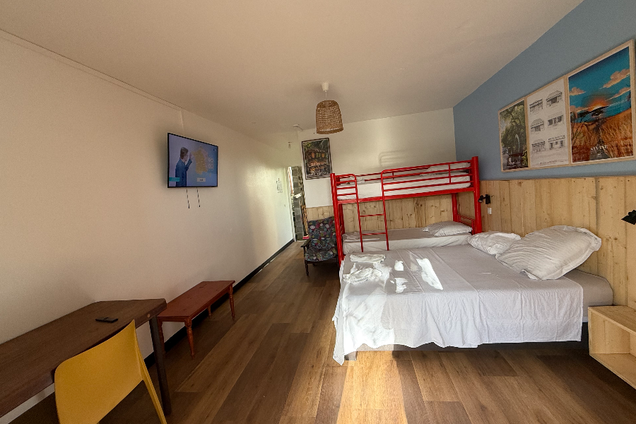 LA CHAMBRE POINCÉTIA